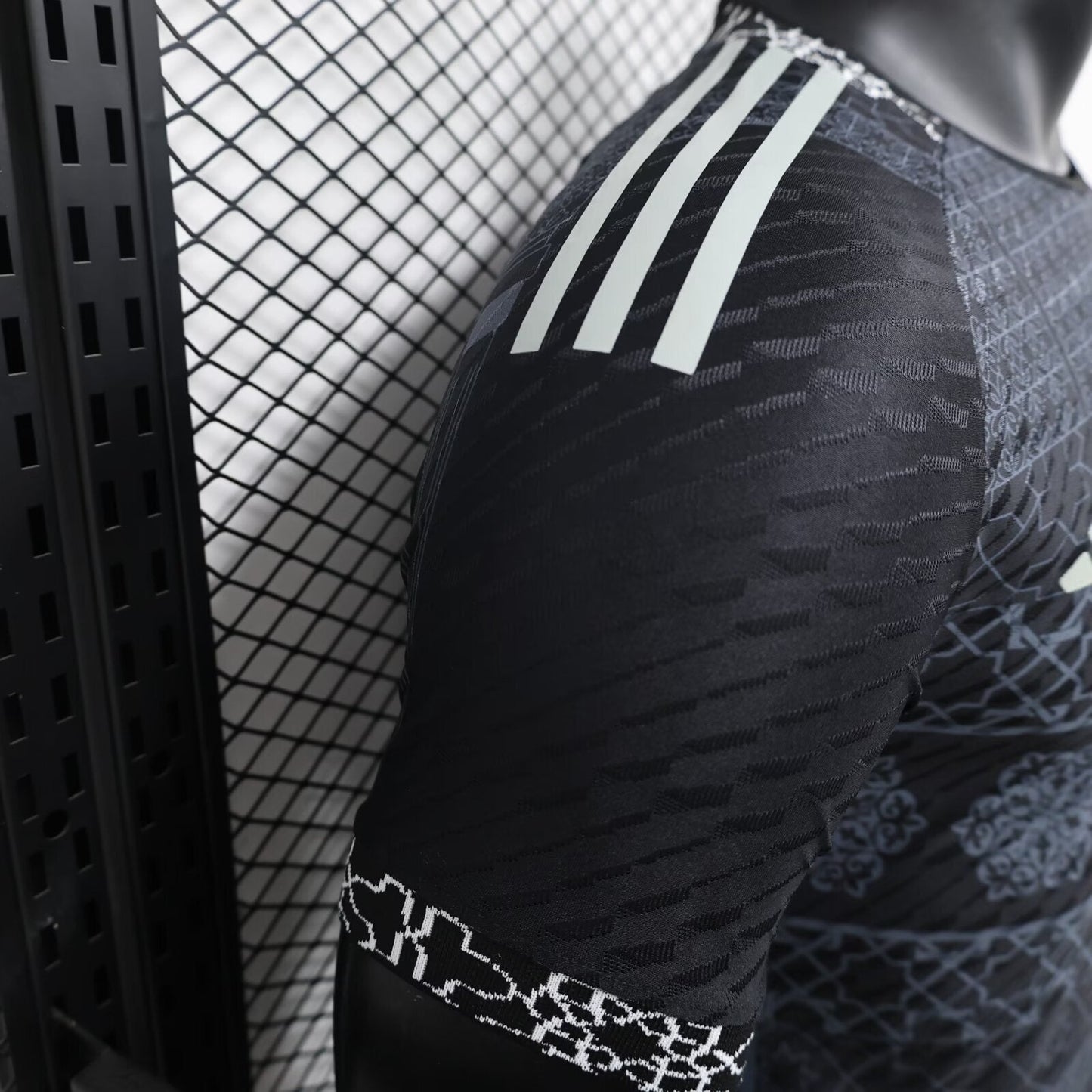 Real Madrid "Mosaic Heritage" Black Edition Special Kit